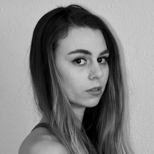 Emma Salinas headshot