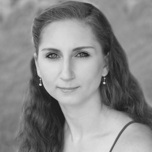 Lori Guerin headshot